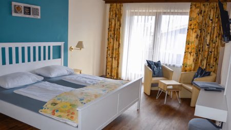 ROJ Rooms & Suites