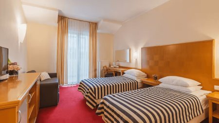 Hotel Ramada & Suites