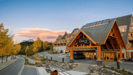 Hotel Canoe & Suites