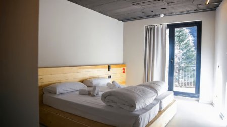 KY Mountain Hostel
