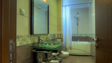 Hotel Merryan