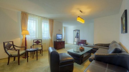 Hotel Merryan